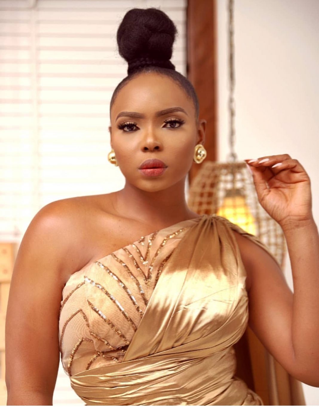 Yemi Alade Dazes Us With Her New Level Of Beauty As She Narrates Her