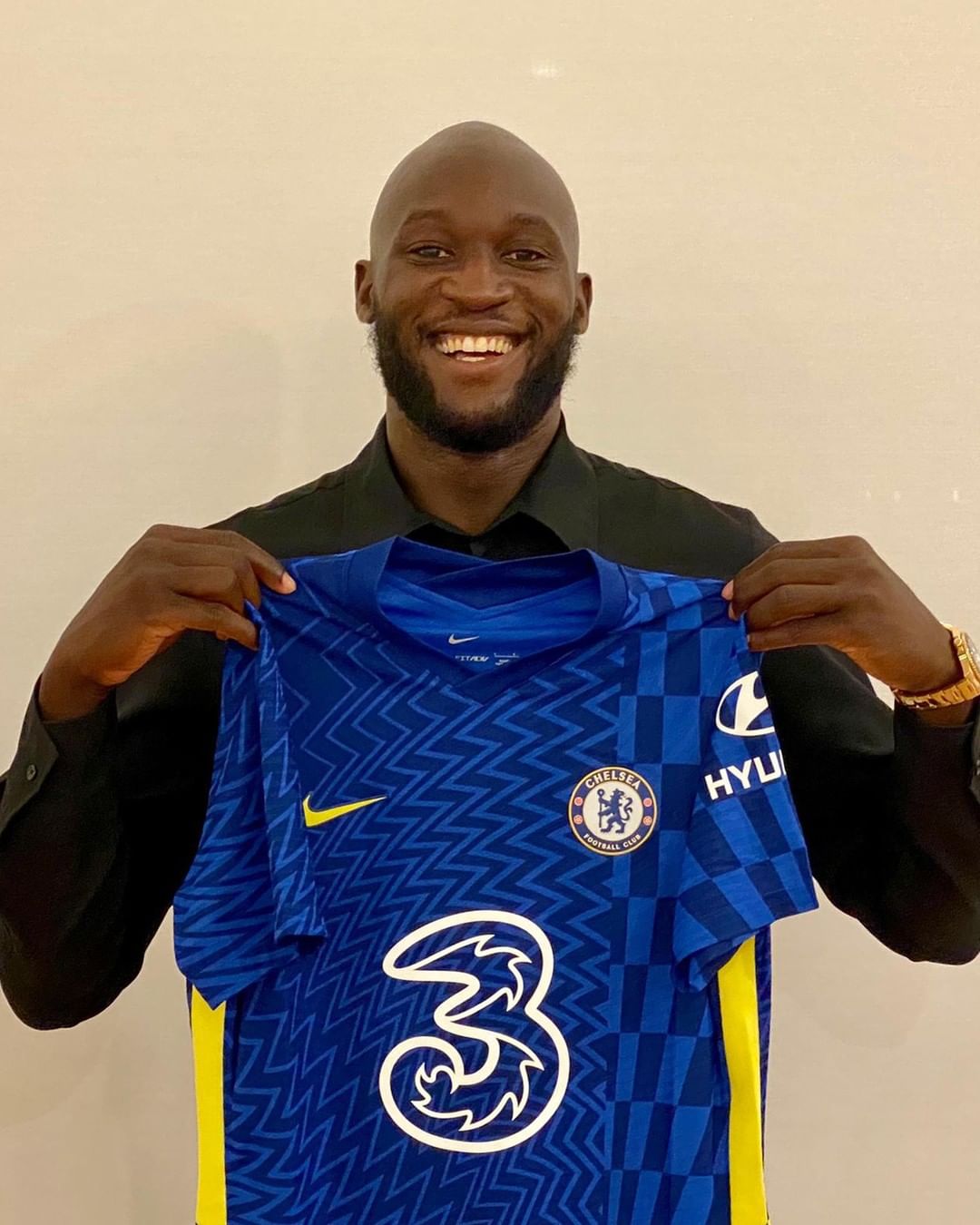 OFFICIAL: Chelsea confirms signature of Romelu Lukaku for a club-record fee